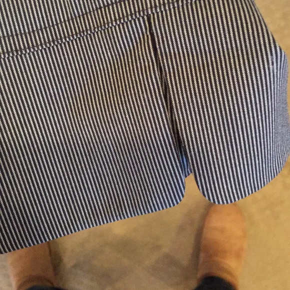 Worth Striped blouse, matching shorts next listing - Picture 4 of 6